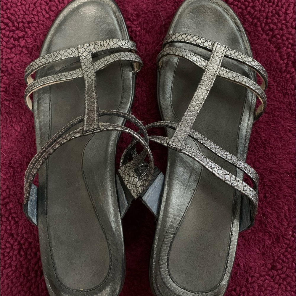 naot heels